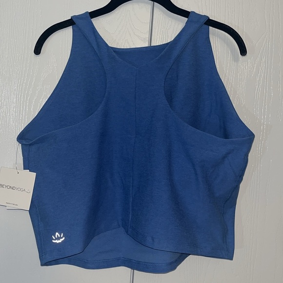 Beyond Yoga Refocus Racerback Cropped Tank - Picture 3 of 8